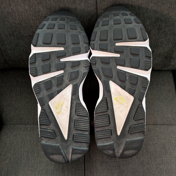 Nike Air Huarache OG Neon Yellow Magenta DD1068 104 - SIZE 8.5 MENS / 10 WOMENS - Picture 8 of 8